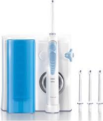 Irygator Oral-B WaterJet z 4 końcówkami do czyszczenia i masażu
